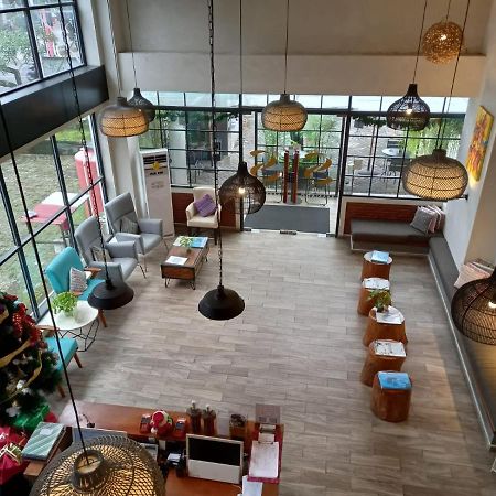 S Loft Manado Hotel Exterior foto