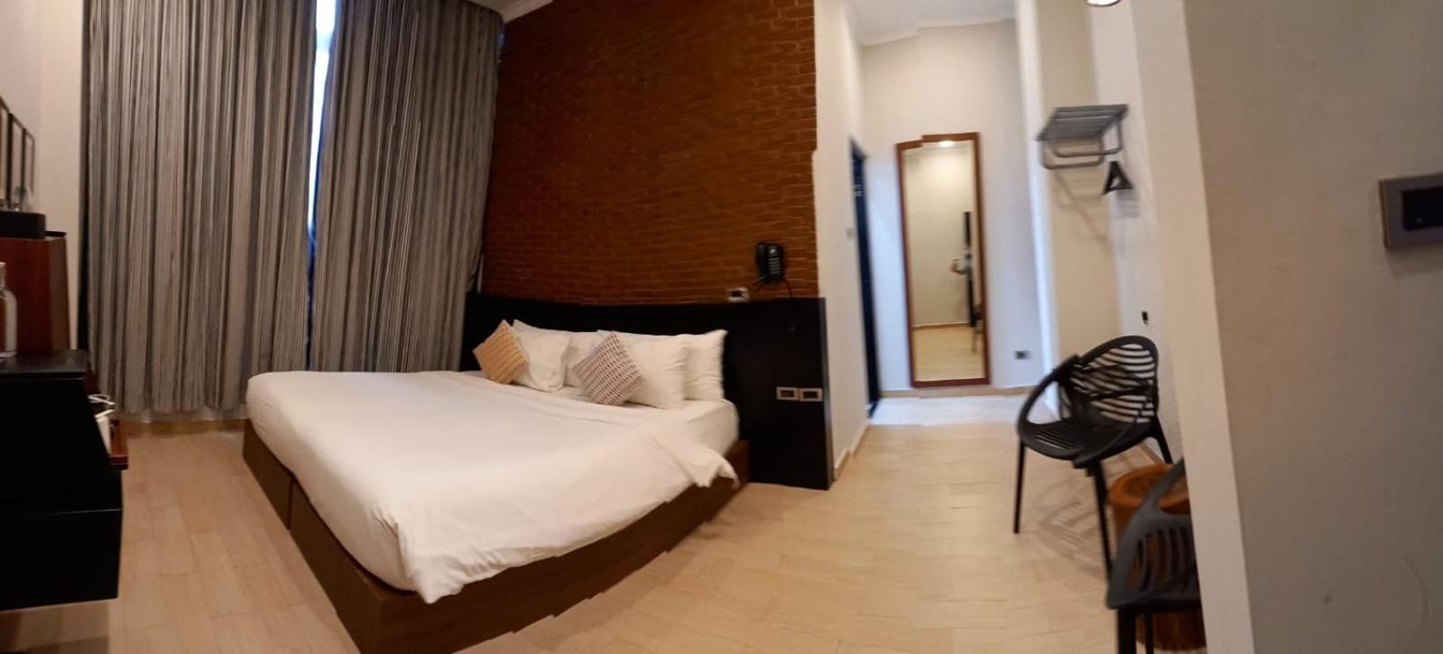 S Loft Manado Hotel Exterior foto